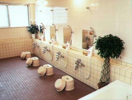 Business Hotel Ark Handa Bagian luar foto