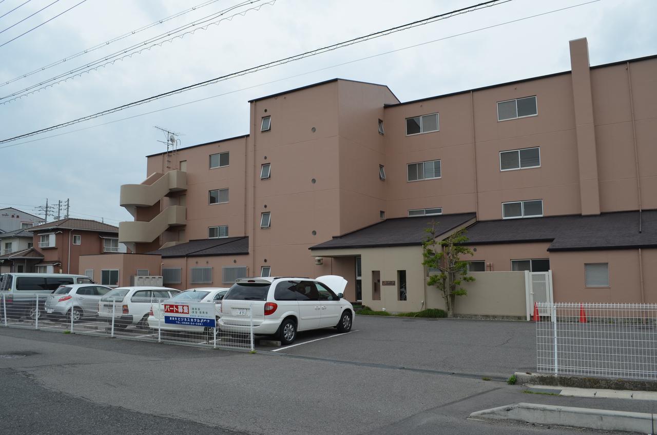 Business Hotel Ark Handa Bagian luar foto